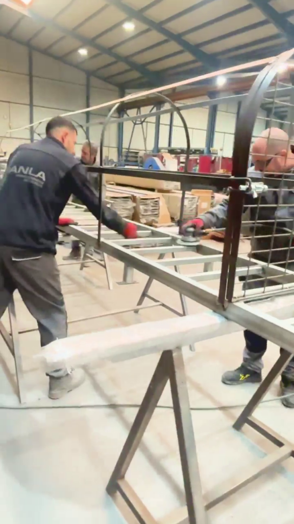 Distintos departamentos para distintas fases de producción