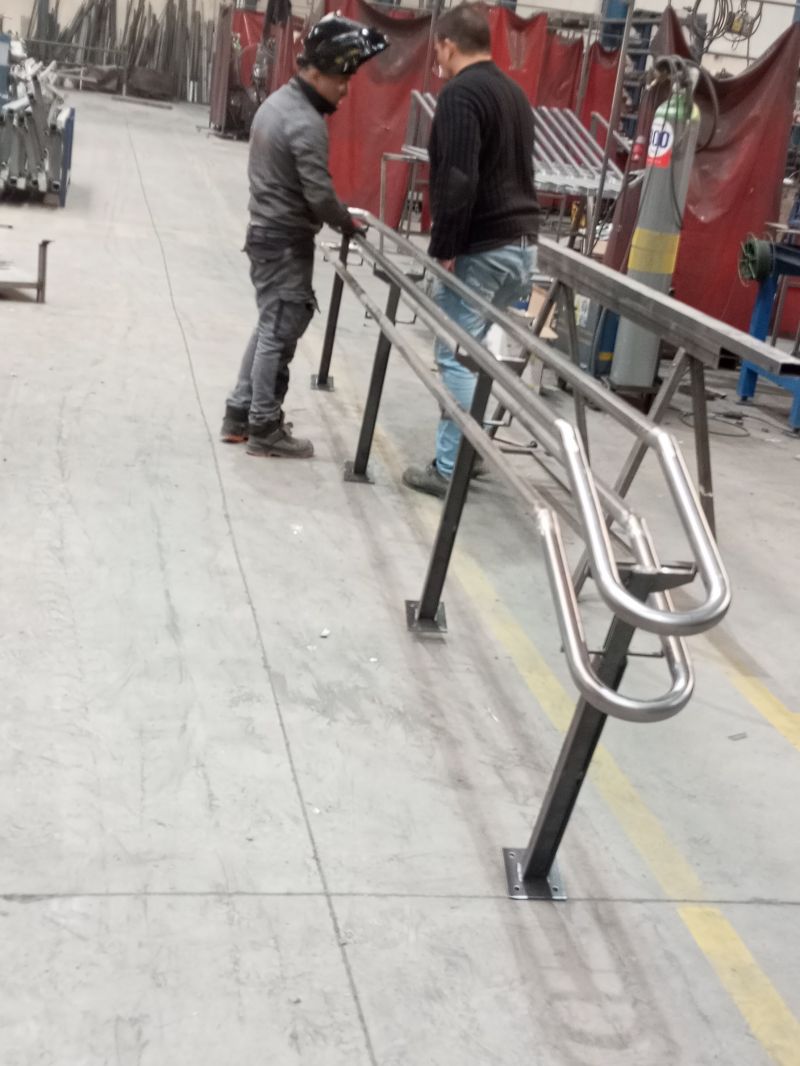 Barandilla doble pasamanos con dos alturas