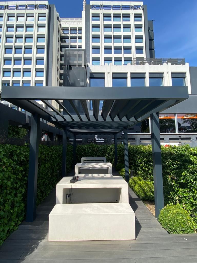 Pérgola minimalista de aluminio 3