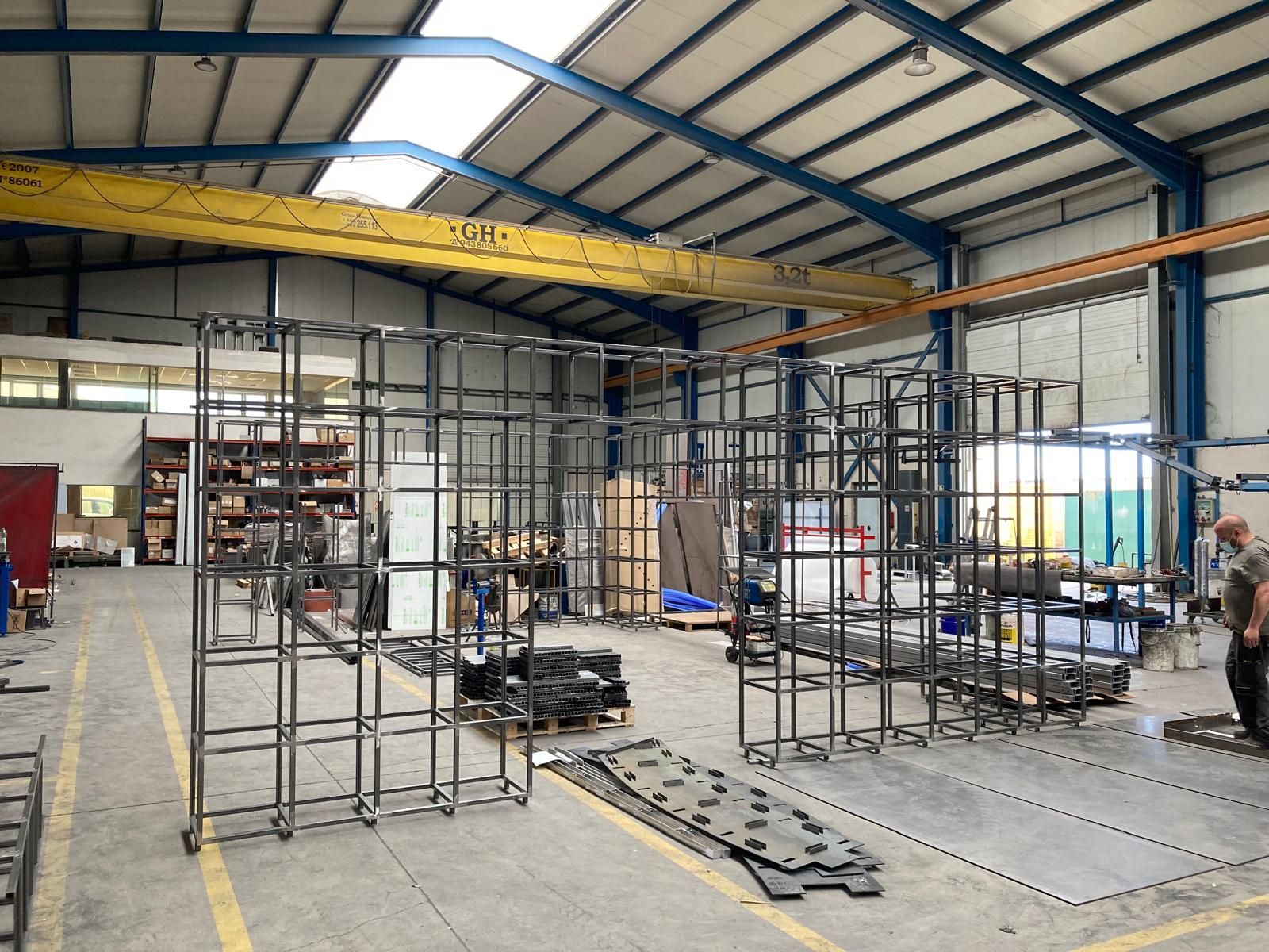 rejilla en tubo para jardín vertical 2