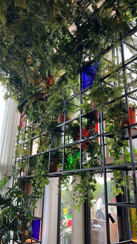 rejilla en tubo para jardín vertical 6