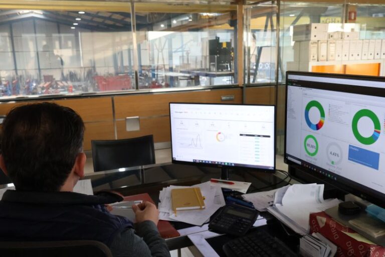 Raul trabajando