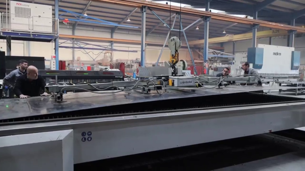 corte chapas 6 metros con láser