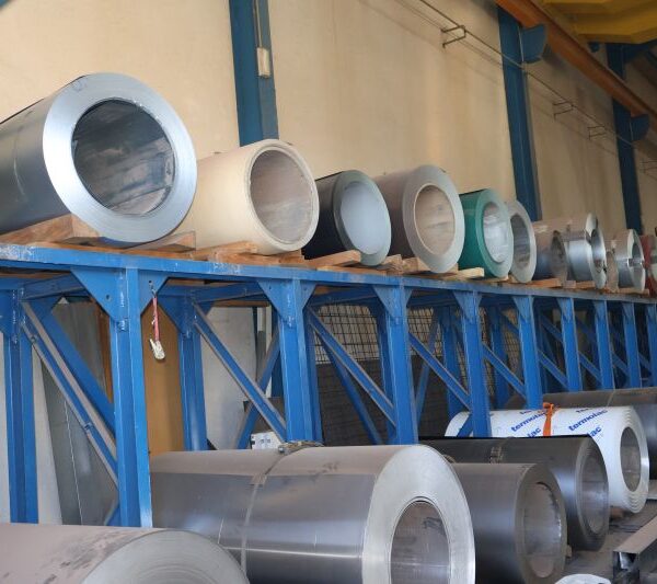 Bobinas de diferentes metales