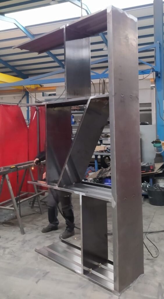 estanteria metalica diseño