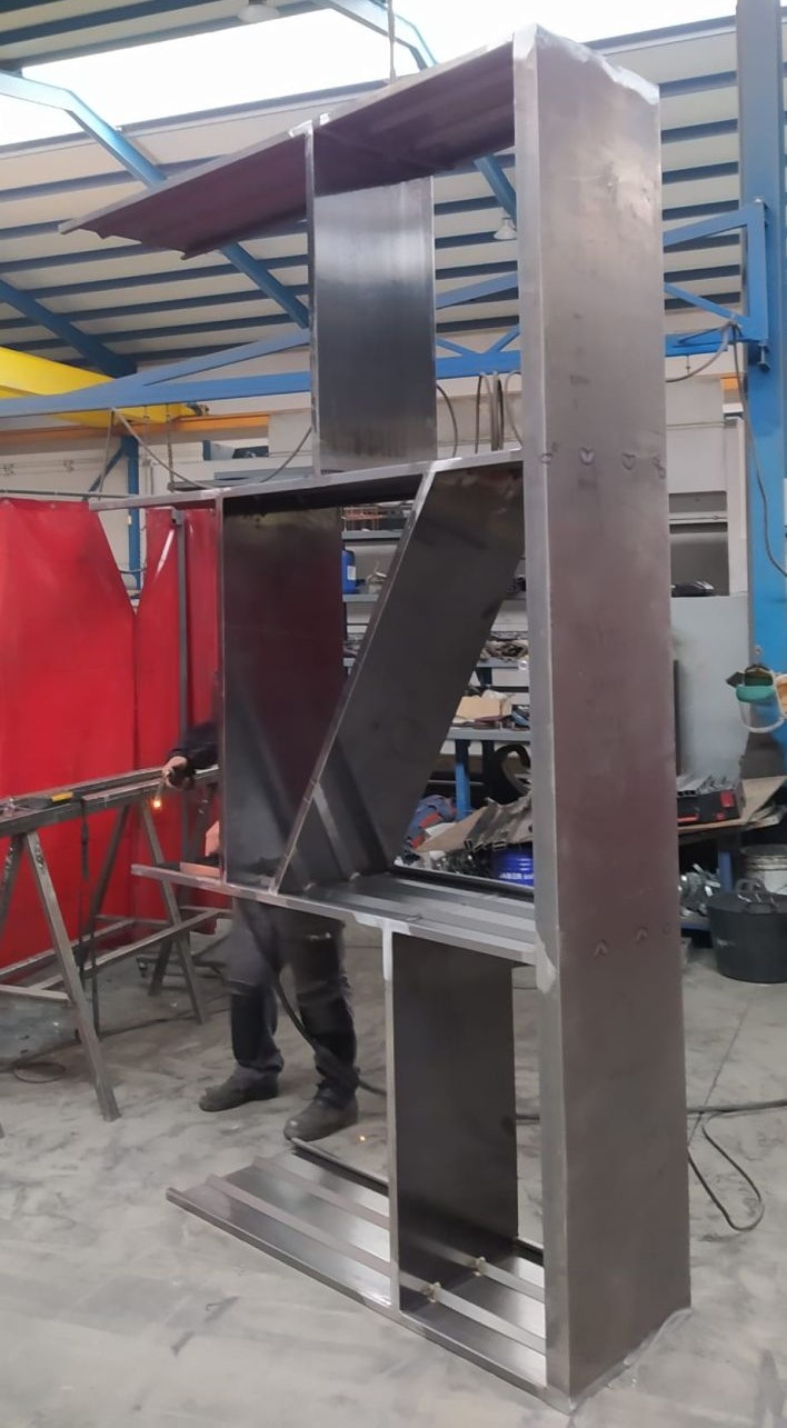 estanteria metalica diseño