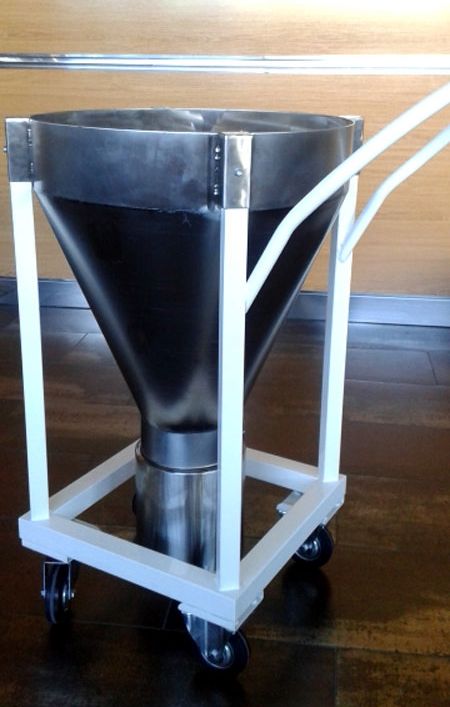 tolva metálica para ganadería