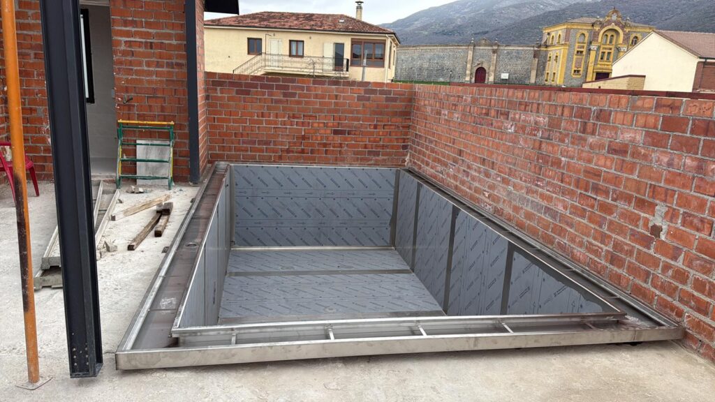 colocación piscina